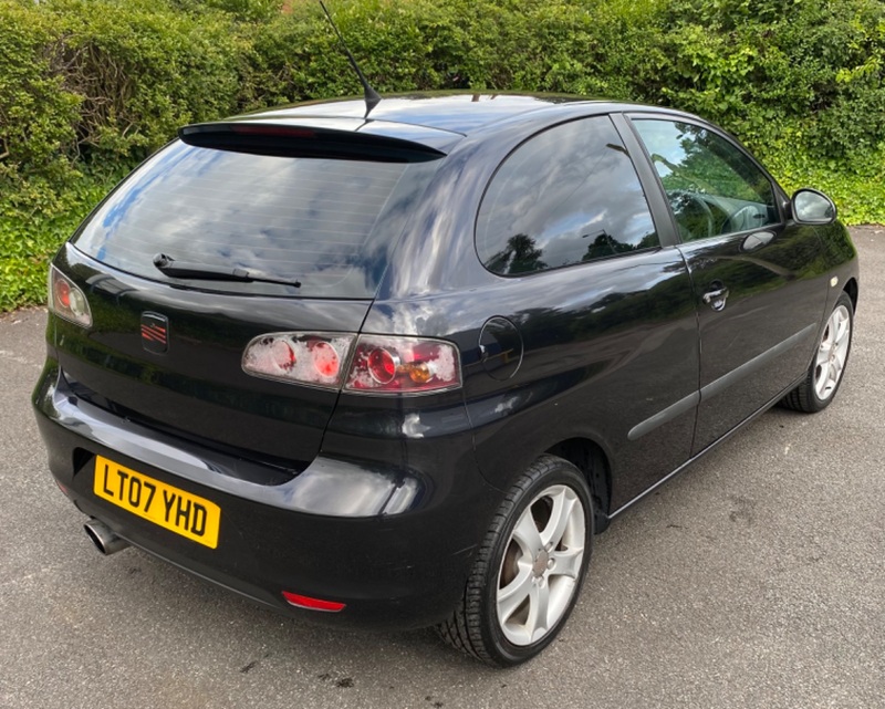 SEAT IBIZA