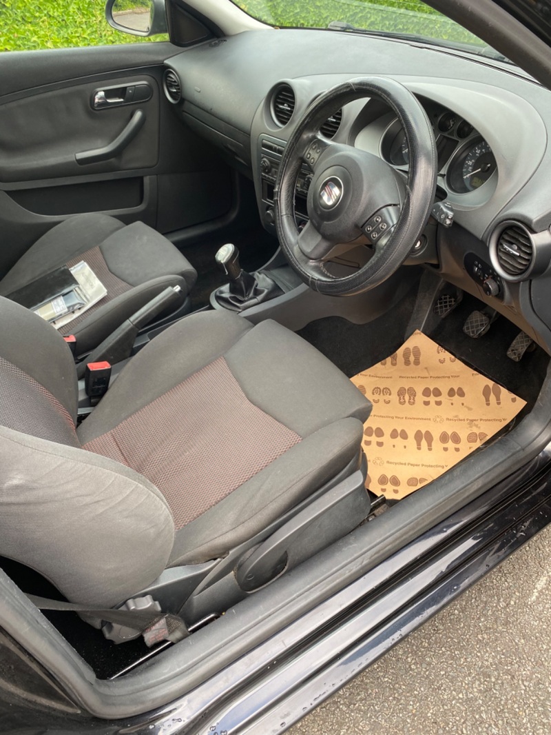 SEAT IBIZA